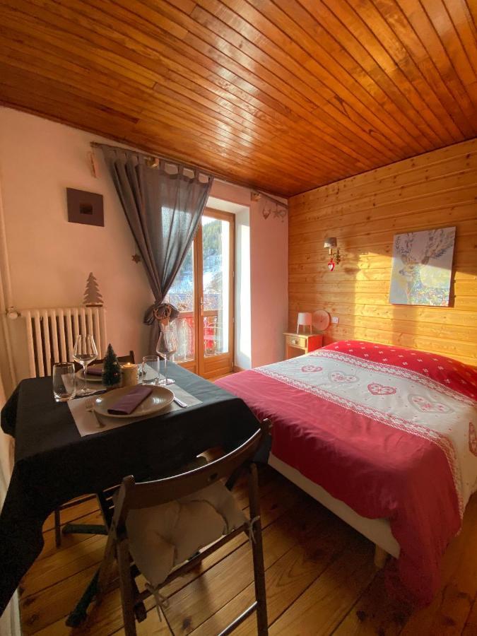 Auberge De La Foret Орі Екстер'єр фото